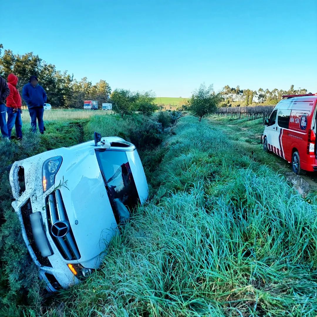 One injured in a single-vehicle collision on the R44 near Stellenbosch
