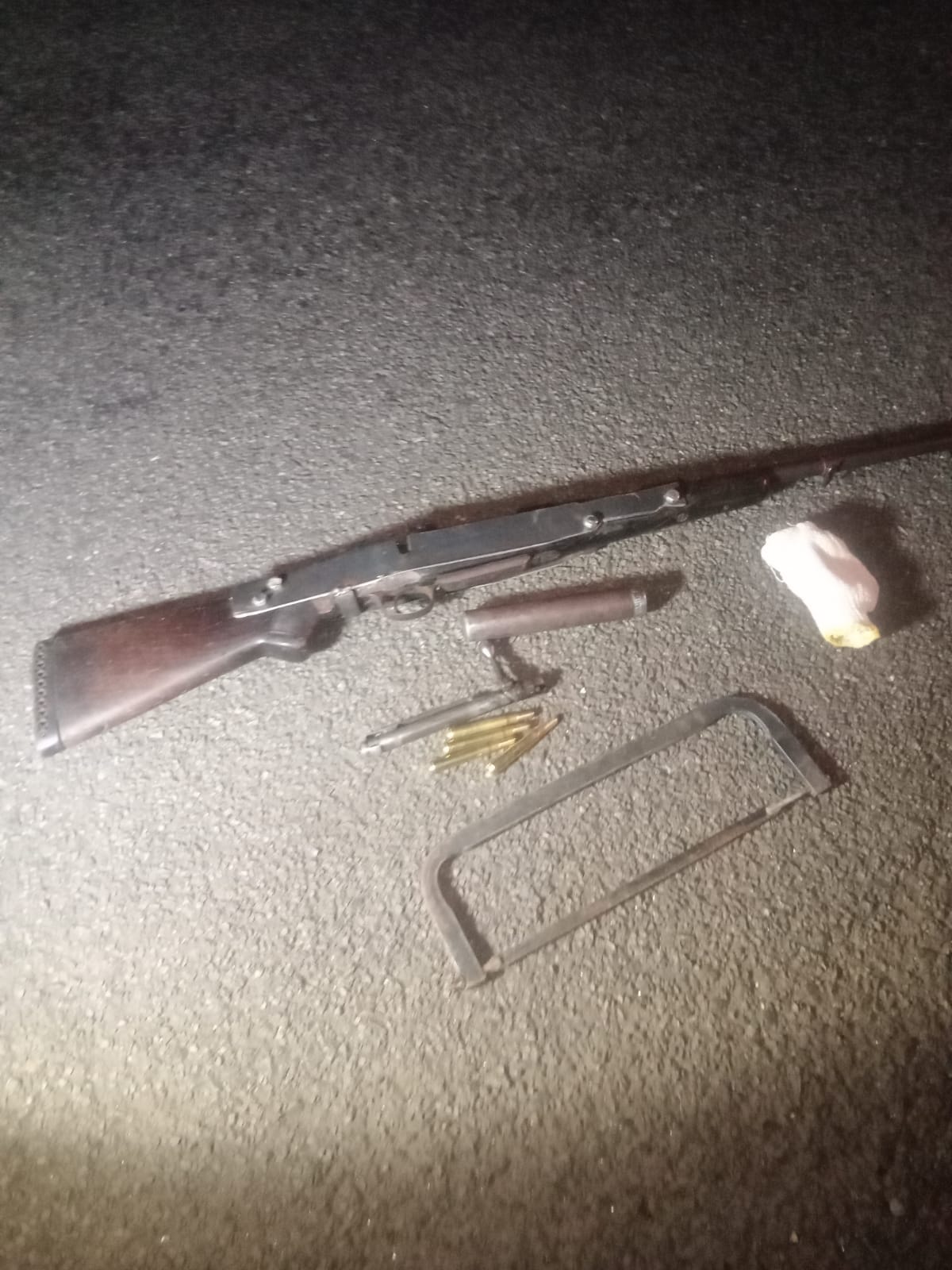 Suspects arrested for unlawful possession of firearm and ammunition