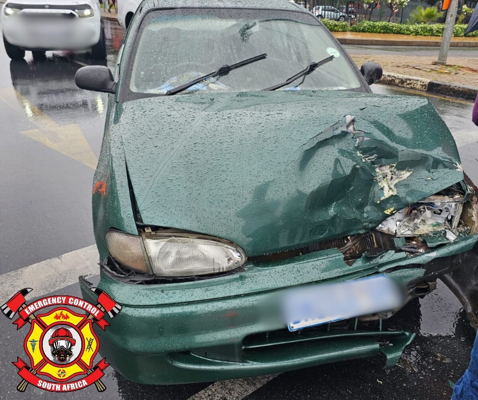 Two-vehicle collision in Northcliff