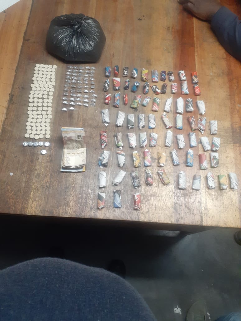 Police detains two suspects on charges of dealing in drugs and possession of a prohibited firearm and ammunition