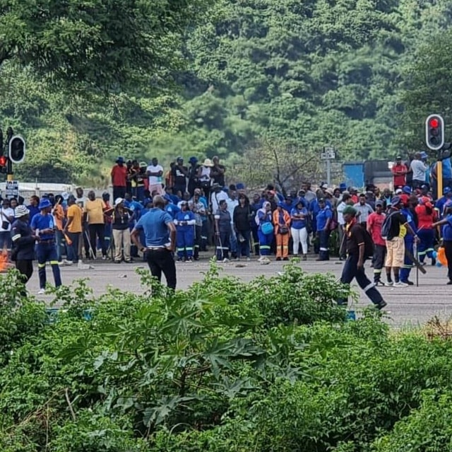 Non-violent protest by Umgeni Road And Supply Intersection in KZN