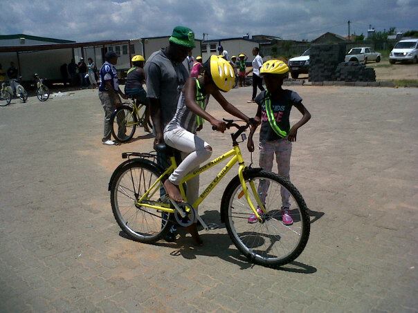 Shova Kalula Bicycle Programme reaches out to school pupils in Mpumalanga