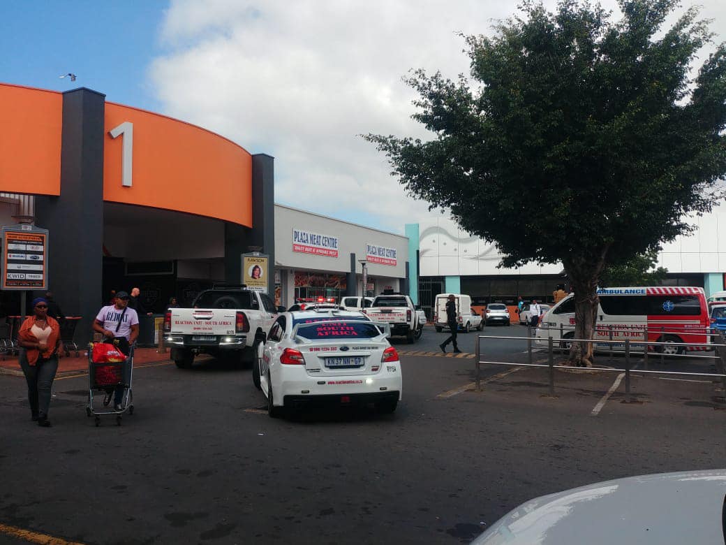 Cellphone store robbed at Phoenix Plaza Shopping Centre in KZN