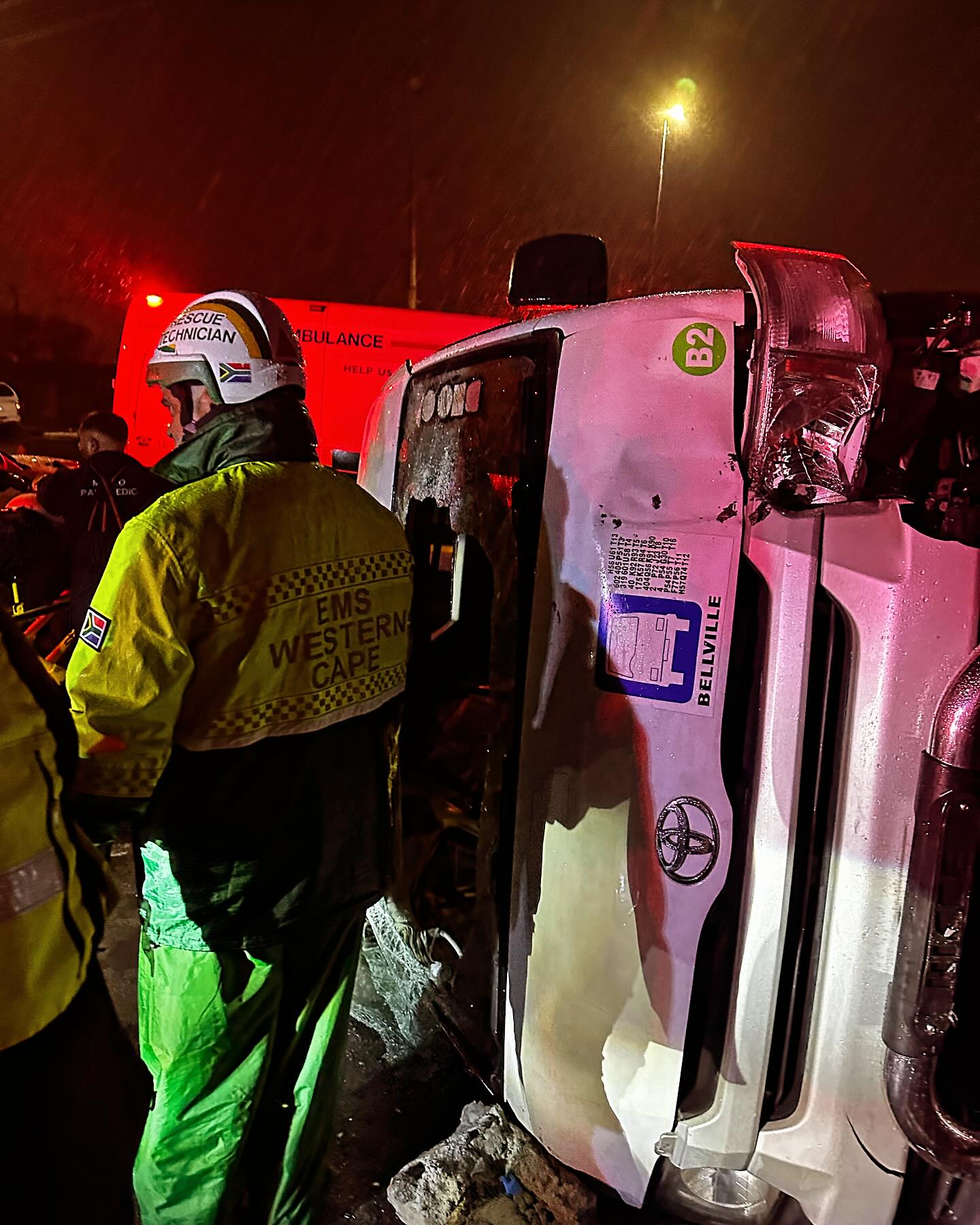 Taxi overturned into a wall on Tamarisk Street, Delft South
