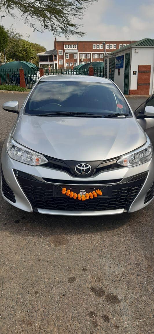 Fleeing house robbers hijack a vehicle in Trenance Park