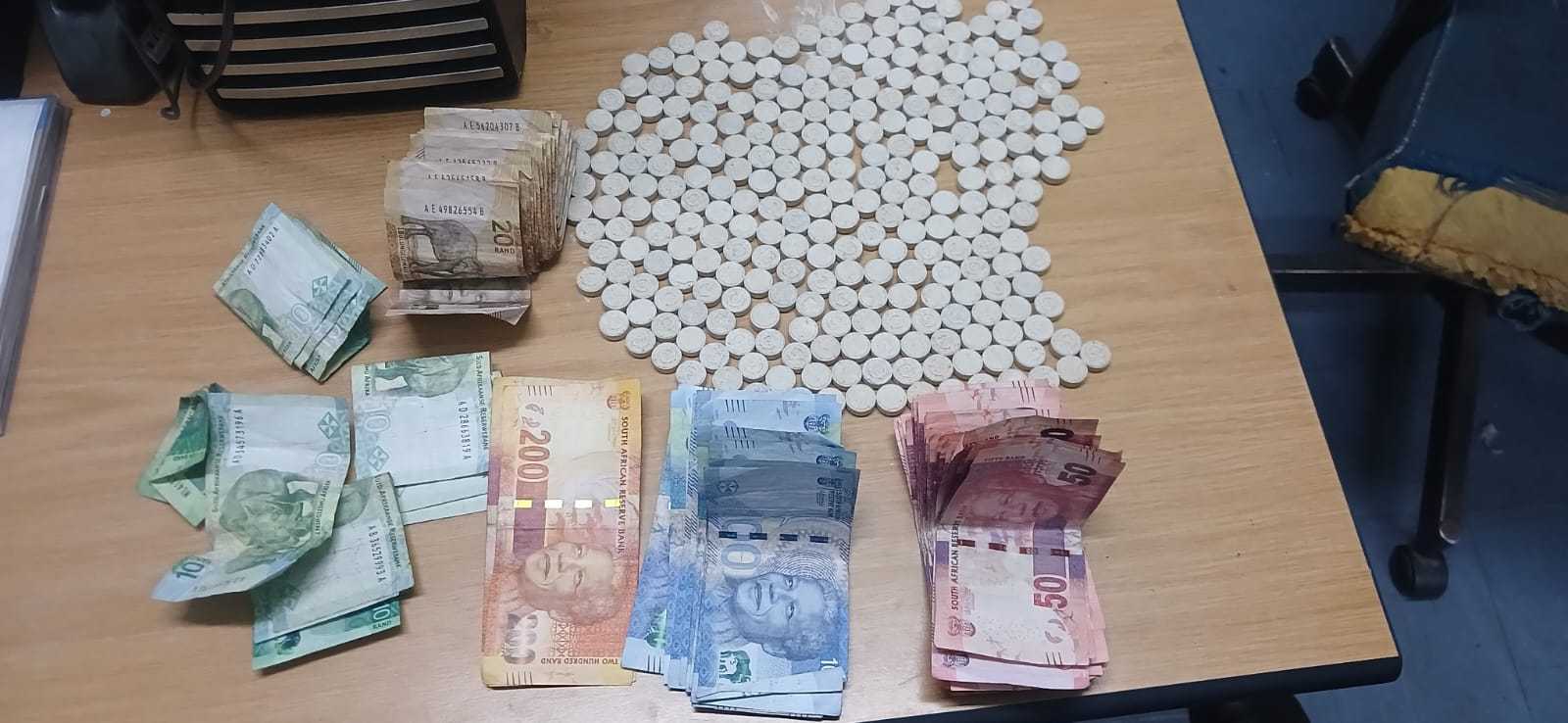 Intelligence-driven operation leads to the arrest of two suspects for dealing in drugs