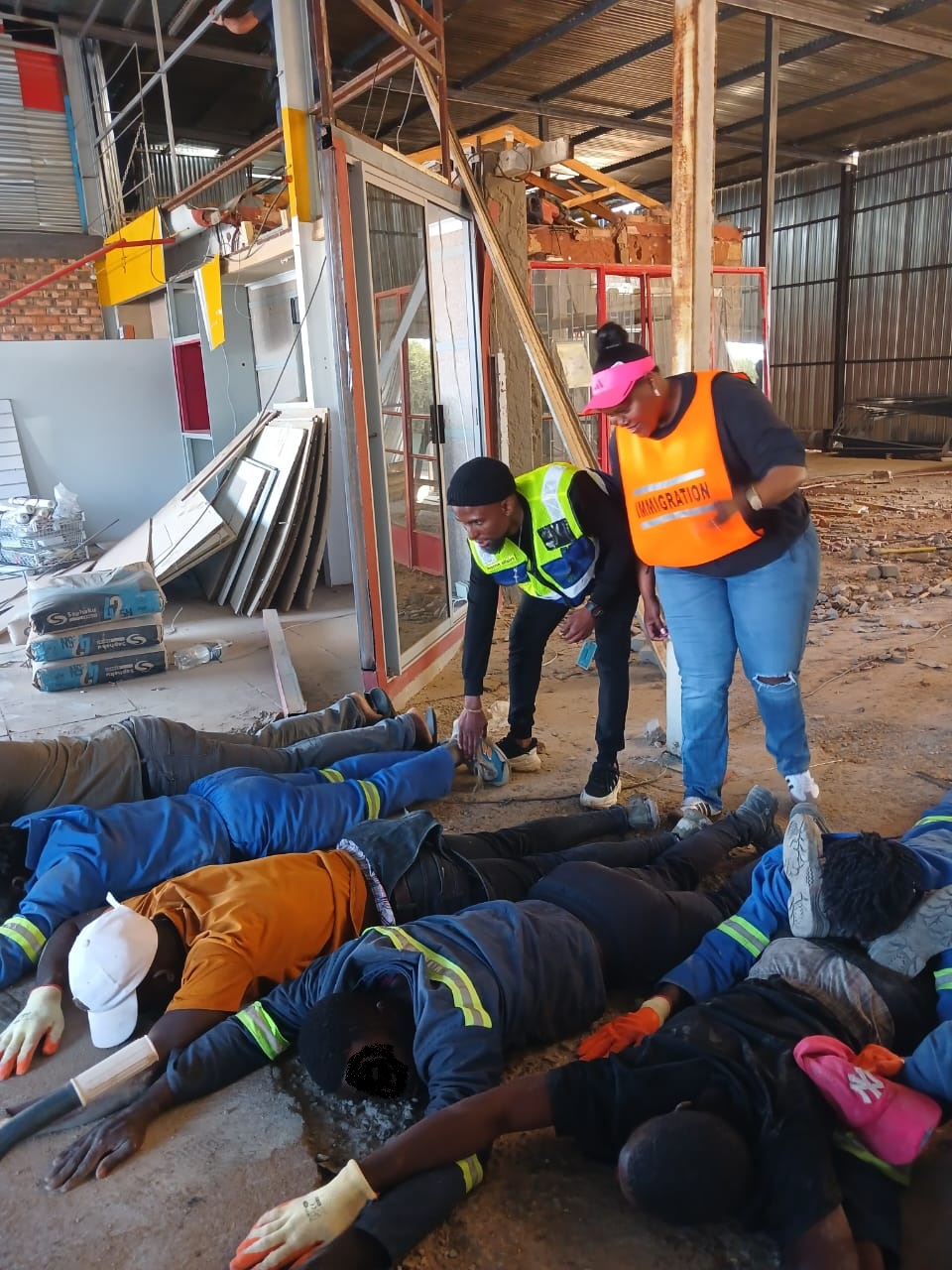 Eight apprehended in Kimberley for contravention of immigration laws
