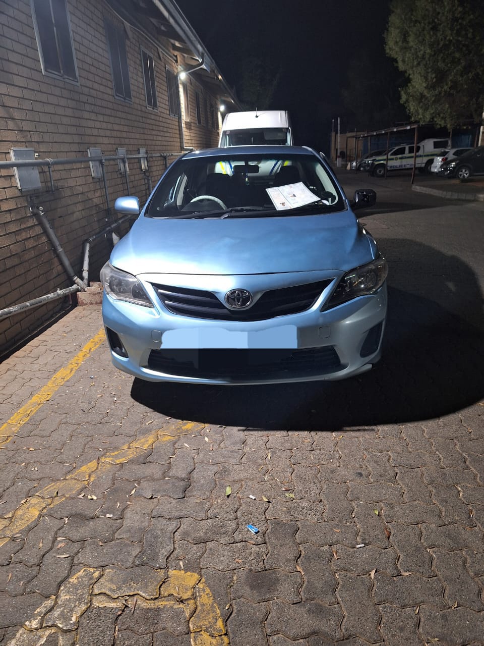 Four suspects arrested for possession of unlicensed firearm and ammunition and conspiracy to commit crime in Claremont