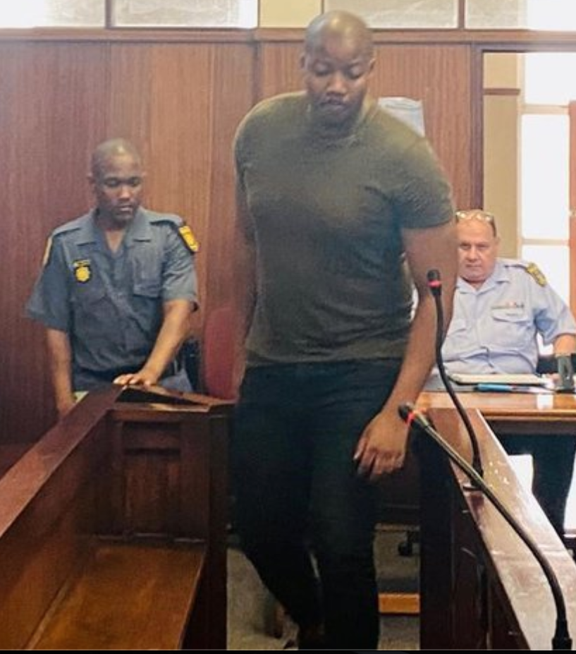 Durban cop caught with suspected stolen bank cards 'interfered' with case