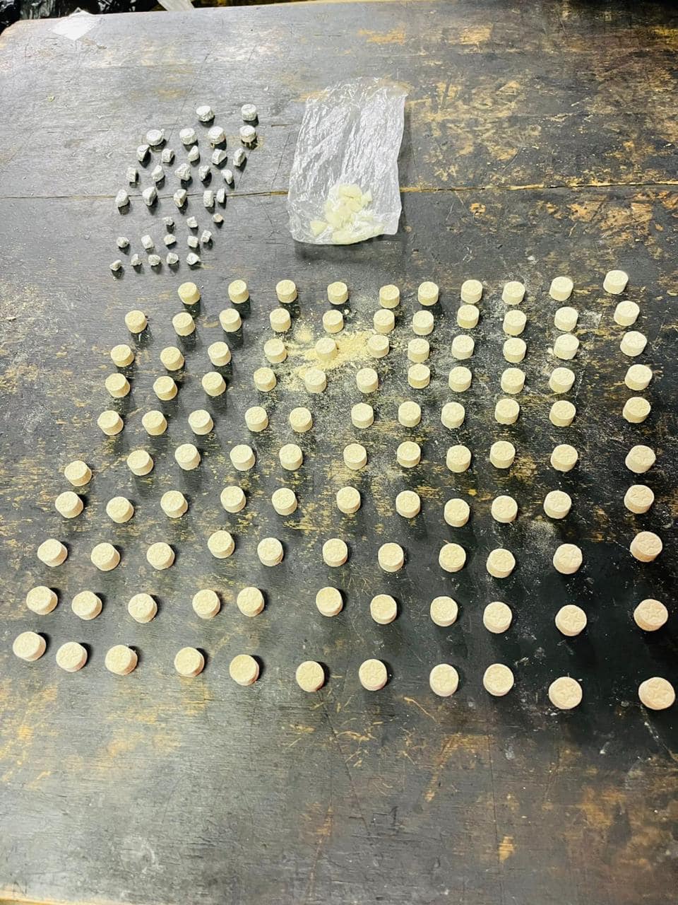 Drug dealing suspects arrested in the Daveyton area