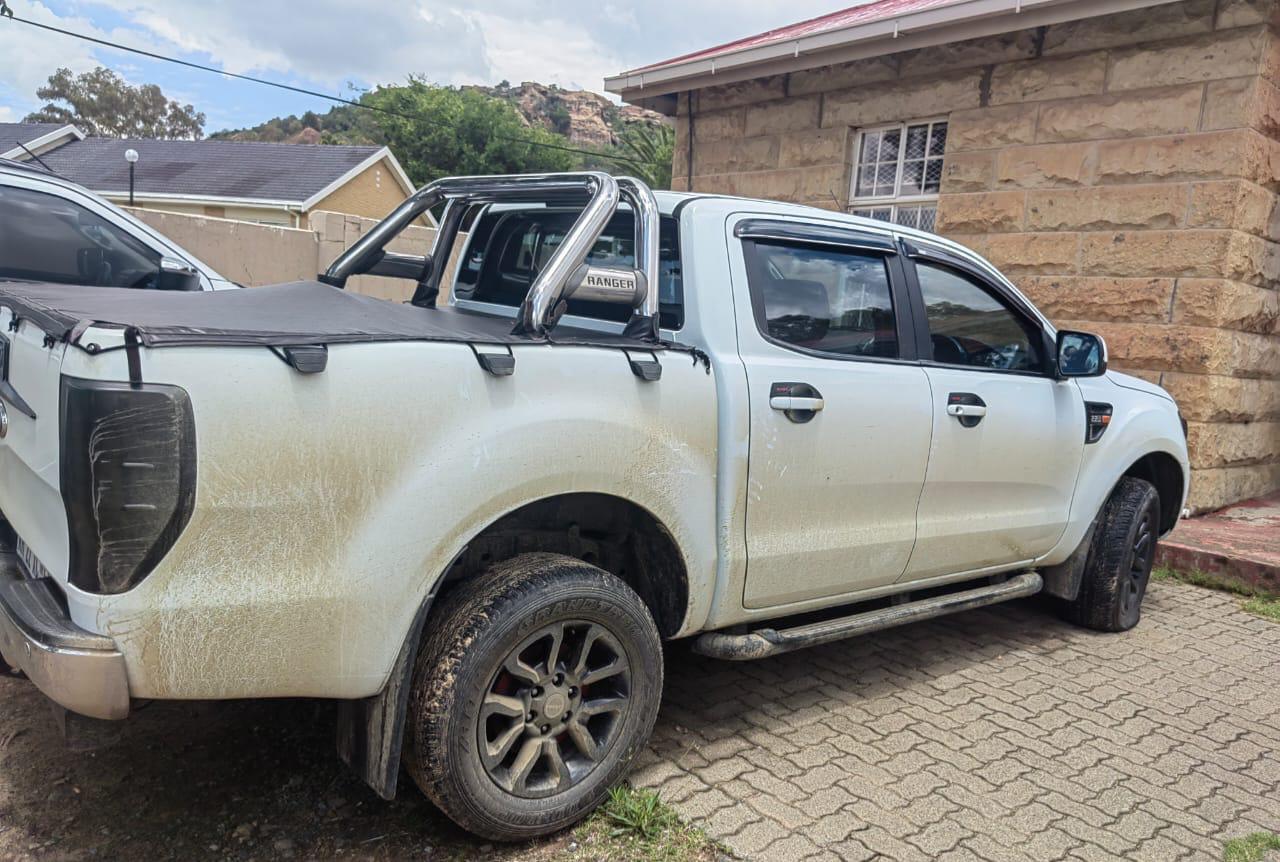 Operation Vala Umgodi team conducts crime-combating activities along border areas