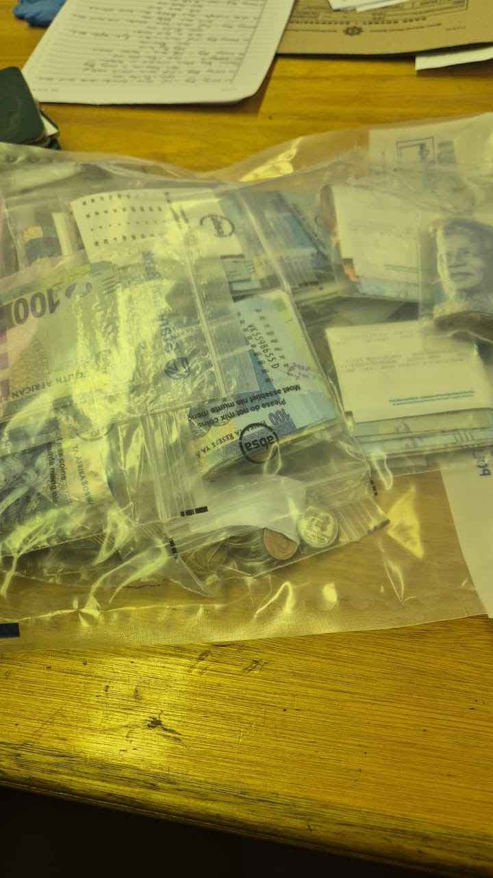 Crime Intelligence operation leads to arrest of illegal money lenders in the Northern Cape