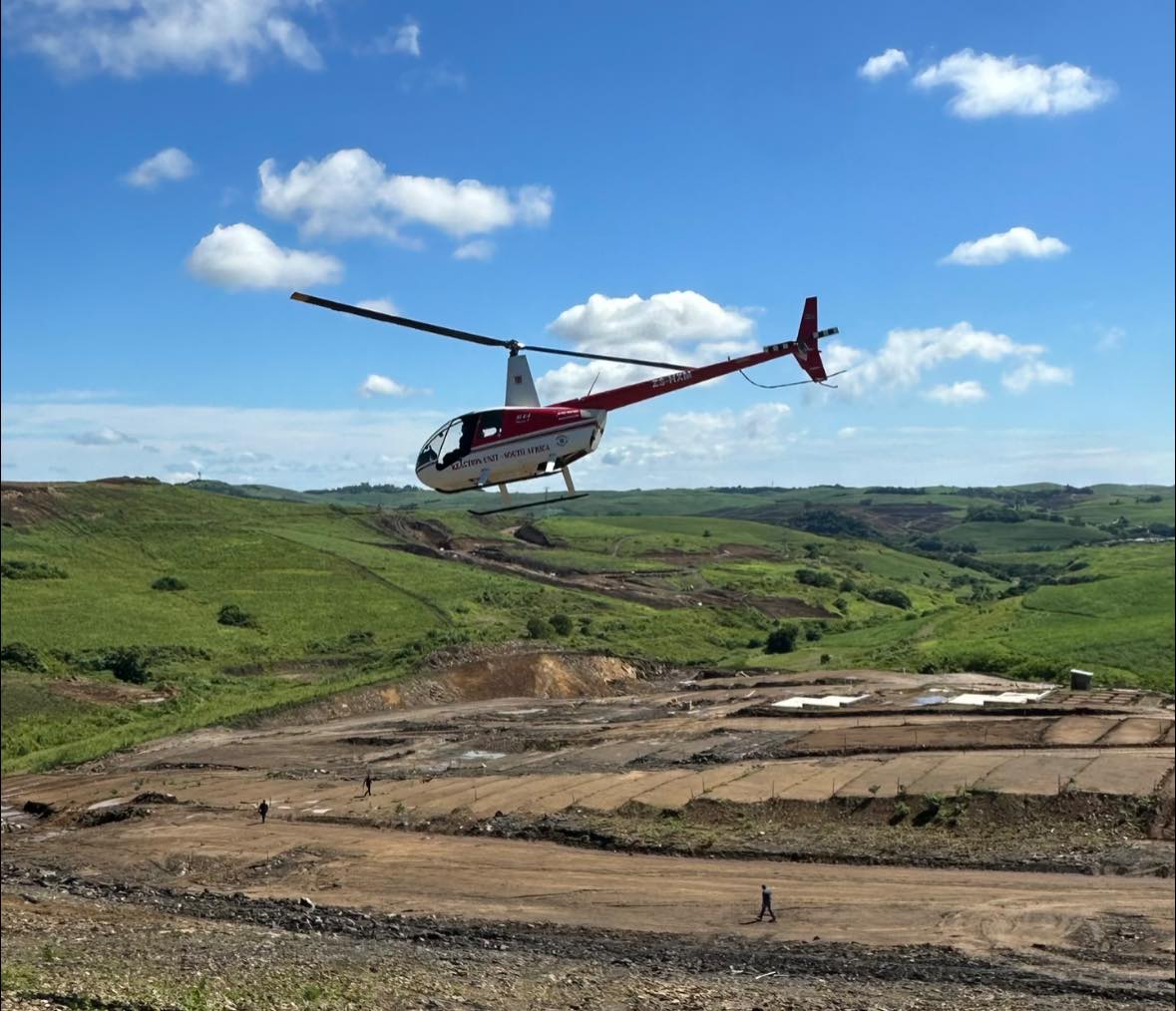Aerial and ground search for robbery suspects in Cornubia