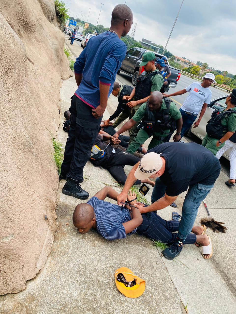 Four suspects arrested following a high-speed chase on the N3
