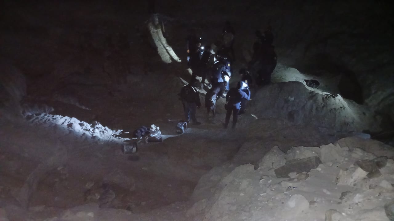 Police in Kleinzee arrest eight for illegal mining