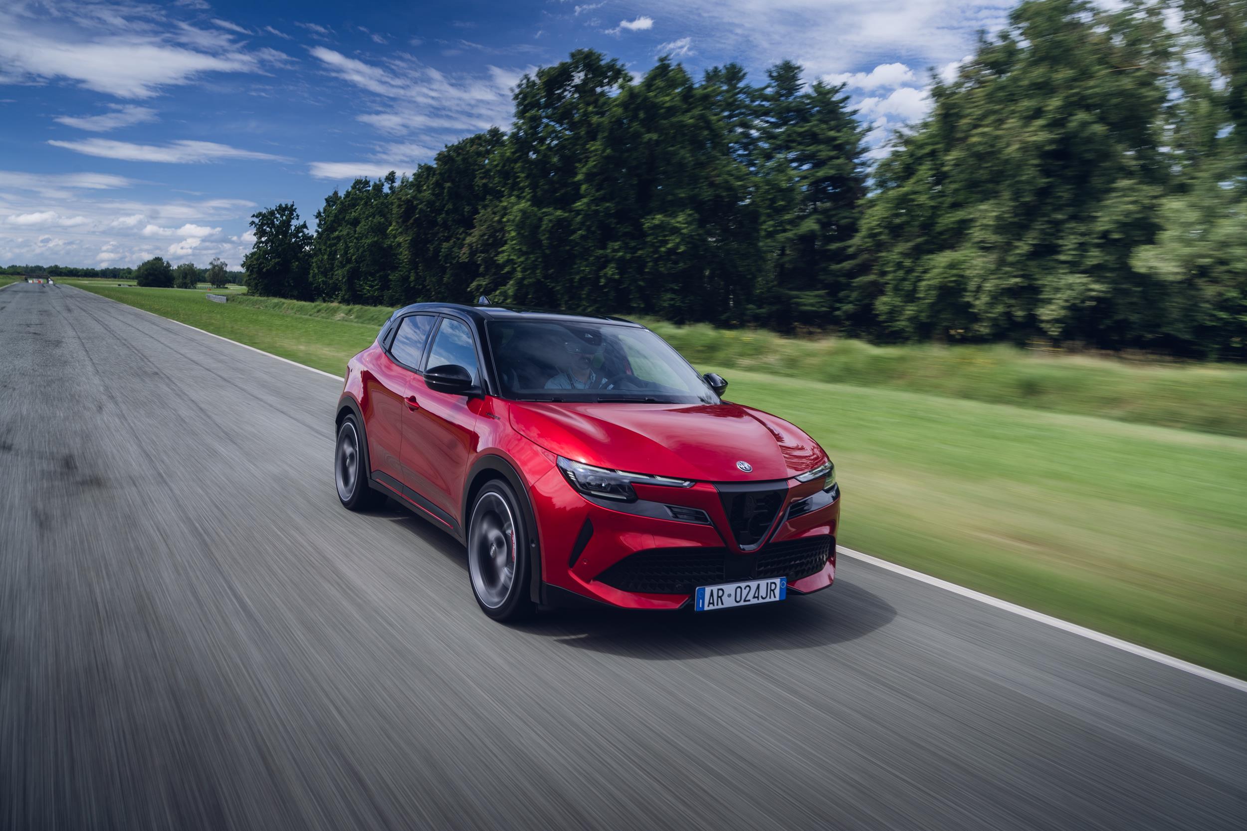 Alfa Romeo's 2025 begins with the Junior