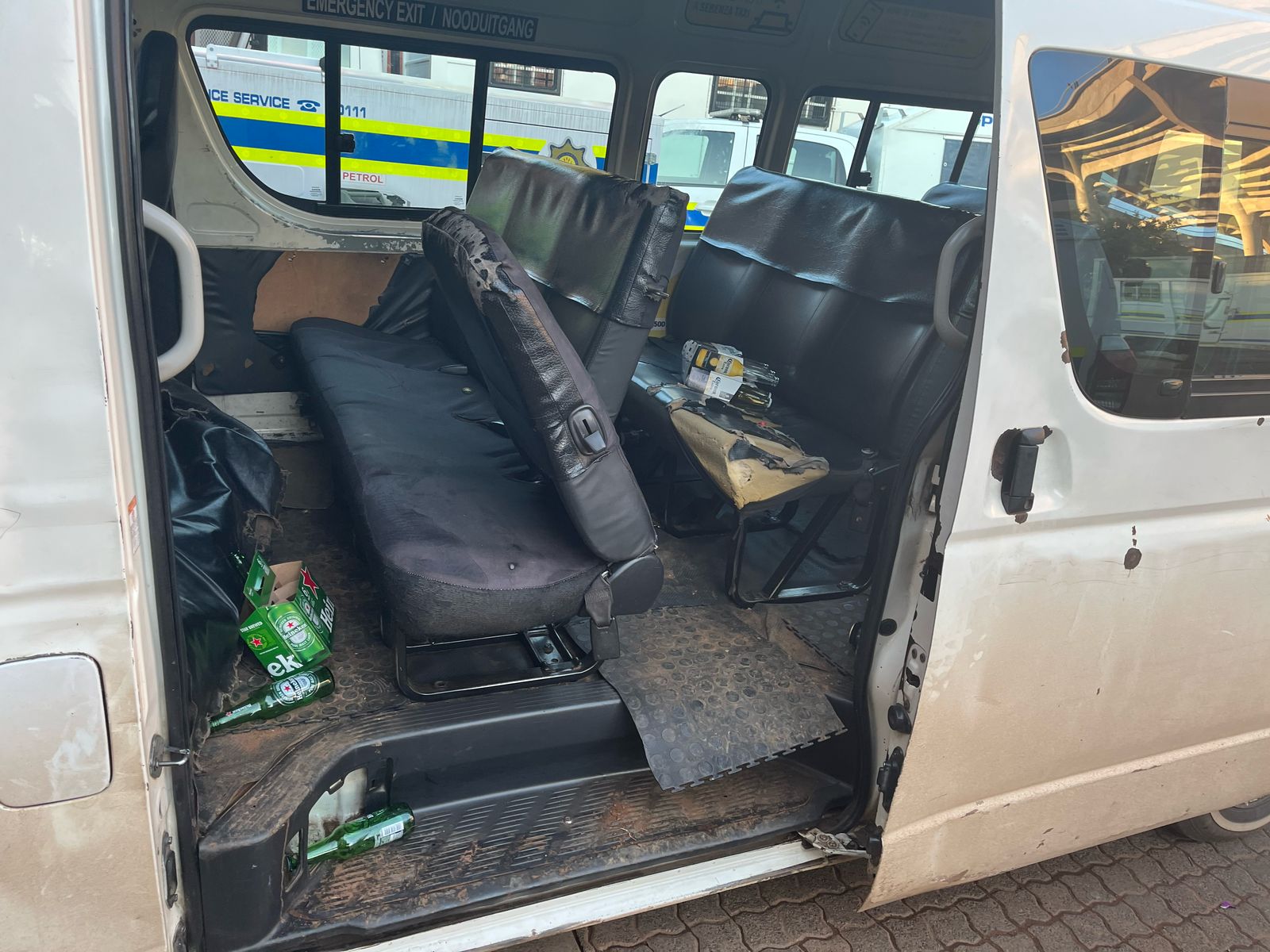 Six suspects apprehended for possession of two unlicensed firearms and ammunition in Atteridgeville
