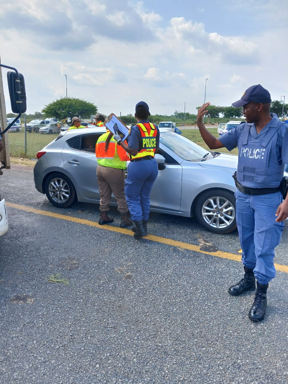 Roadblock conducted on the N4 road in Kroondal
