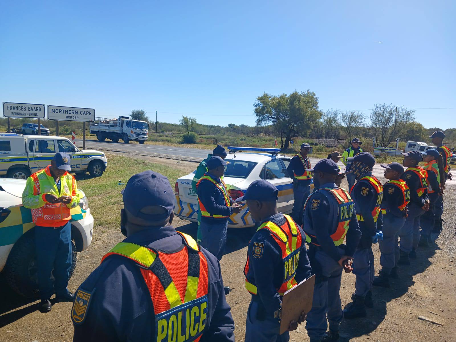 Cross-border roadblock conducted on the border between the Free State and Northern Cape
