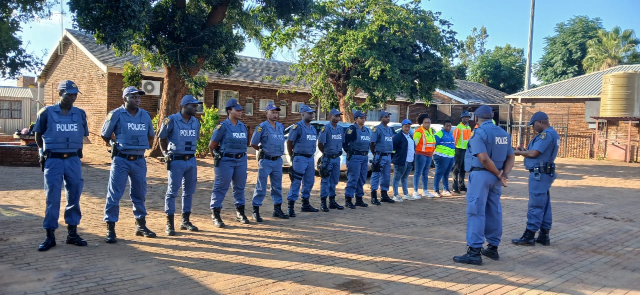 A successful weekly Operation Kukula results in the arrest of over 300 suspects and seizure of four firearms and ammunition