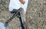 Two suspects die in a shootout with police during business robbery