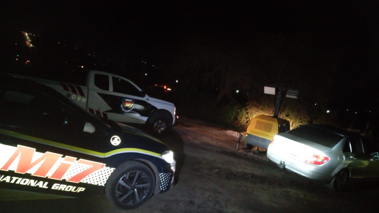 Mi7 Reaction Officers in High-Speed Chase with Hayfields Burglars