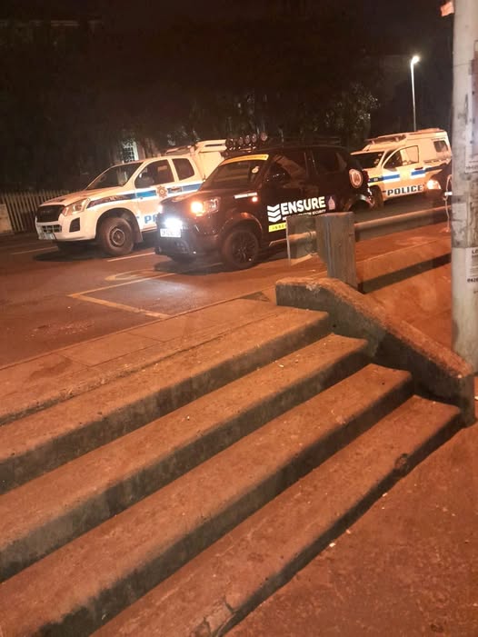 Four suspects arrested after robbing and beating victim