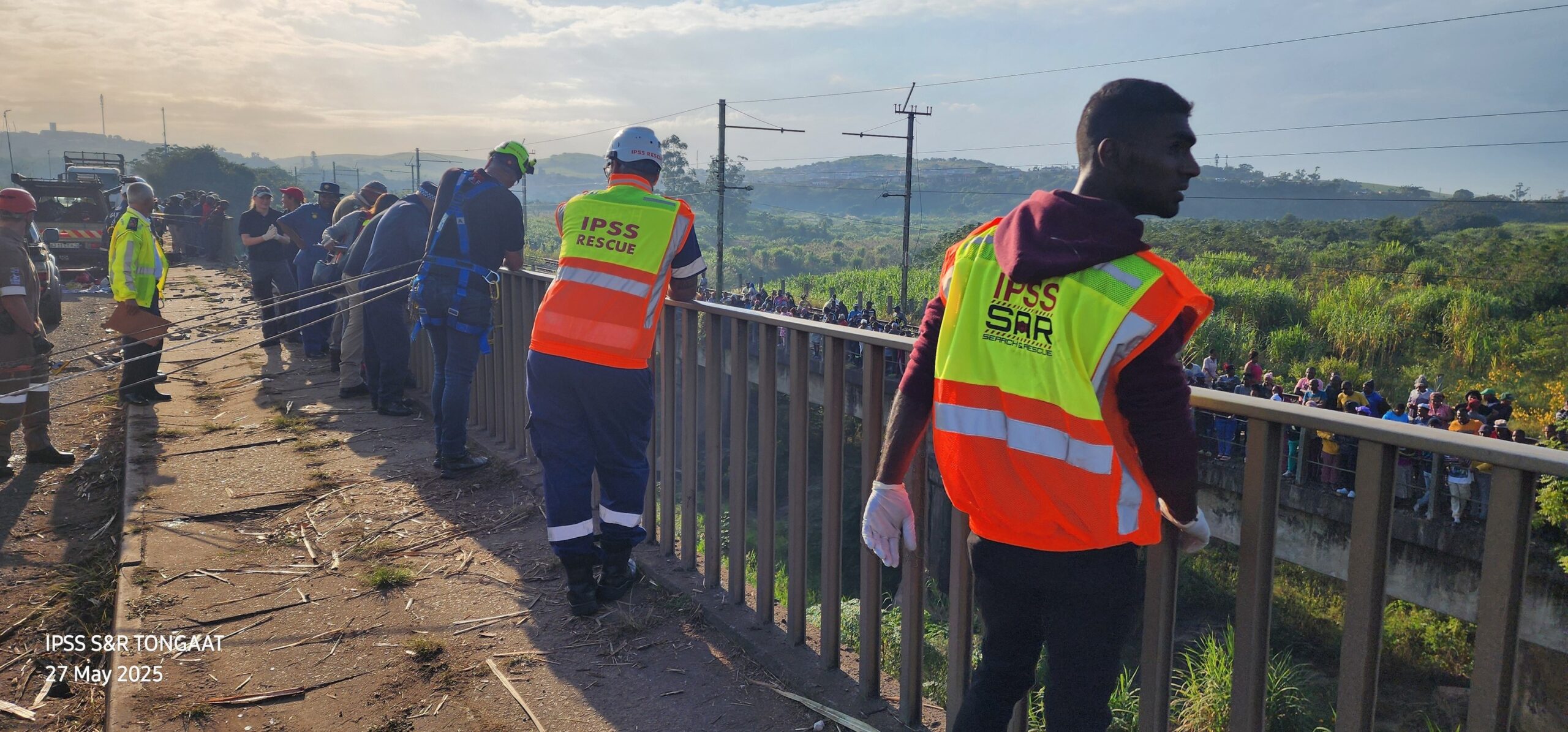 Insights to rescue operation after minibus crashes over a bridge near Tongaat