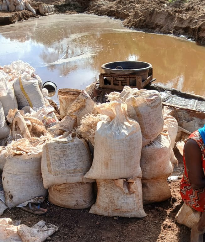 Police arrest woman for illicit processing of suspected precious minerals
