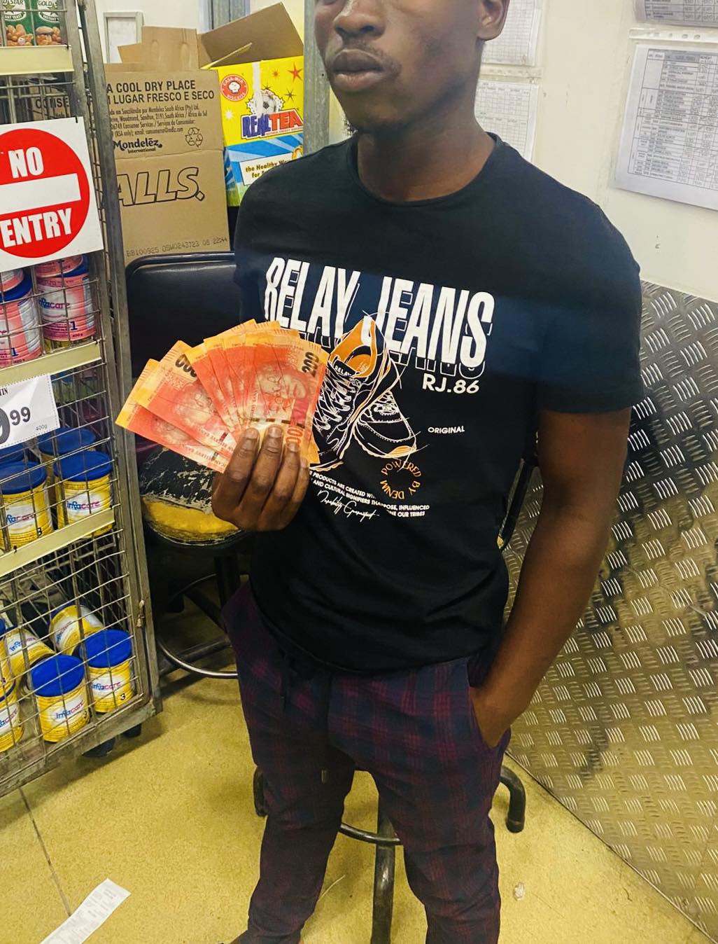 Man Arrested With Counterfeit Notes: Verulam CBD - KZN
