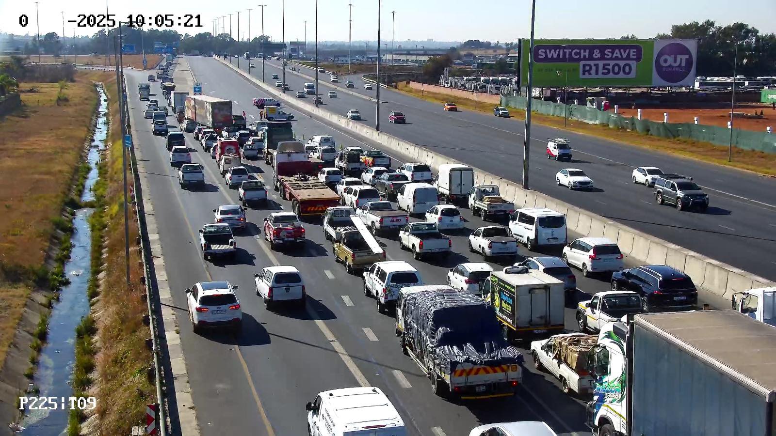 Collision causing traffic delays on the N12 direction east, just before Rondebult road