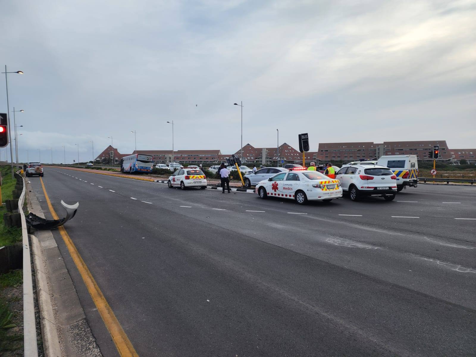 Collision at the intersection of the R27 / Marine Drive, Blaauwberg