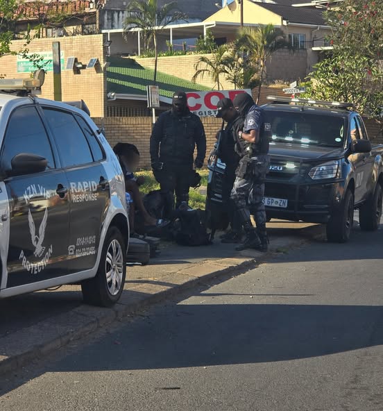 Two Suspects Apprehended in Possession of Suspected Stolen Items in Woodview, Phoenix