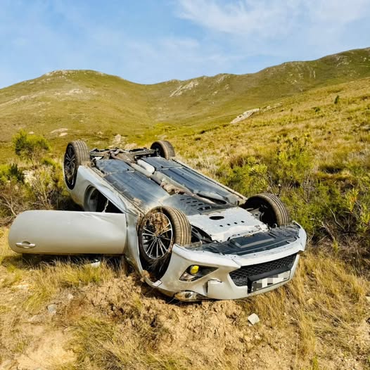Two injured in a vehicle rollover crash on the R45 Franschhoek Pass, Franschhoek