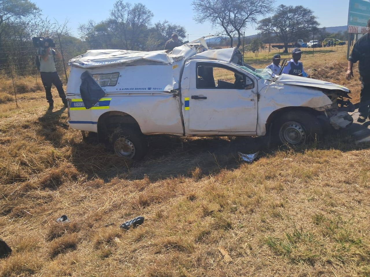 Tragic crash claims the life of a police officer and six inmates along the R101 towards Naboomspruit
