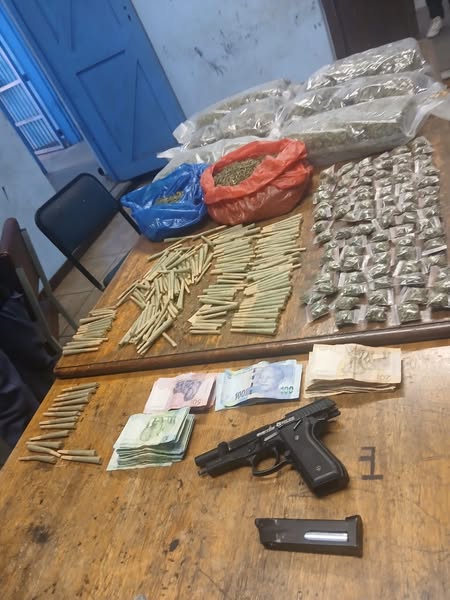 Suspects arrested for the possession of drugs and ammunition