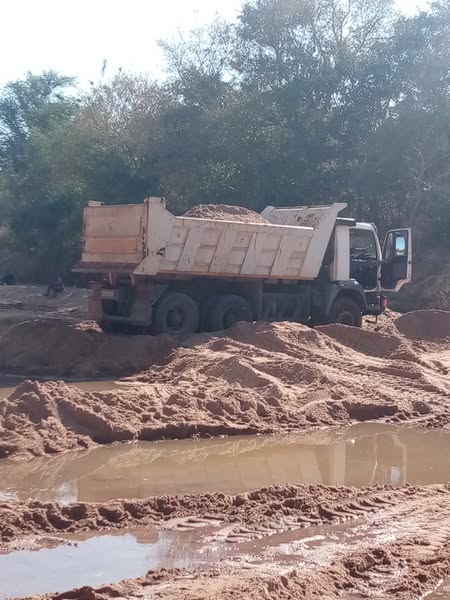 Suspect arrested for illegal sand mining at Molototsi River, Mopani