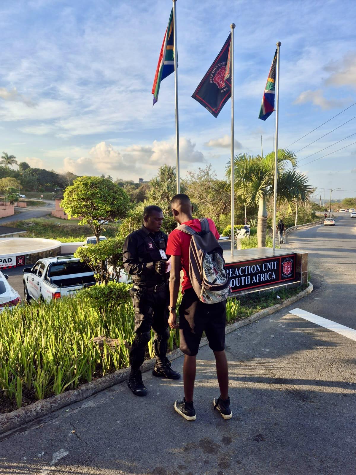 Robbery victim threatened with death if he made a report to the police : Verulam CBD - KwaZulu Natal