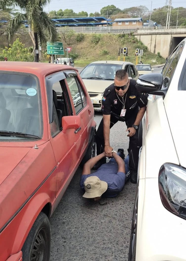 Wanted Suspect Arrested While Fleeing: Chatsworth - KZN