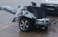 Car Snaps In Half On Impact: La Mercy - KZN