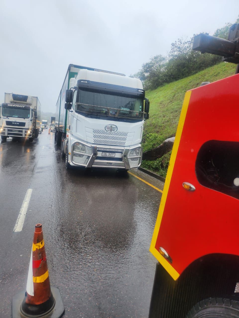 Traffic delays after a truck has broken down on the N3 Westbound before Pavilion