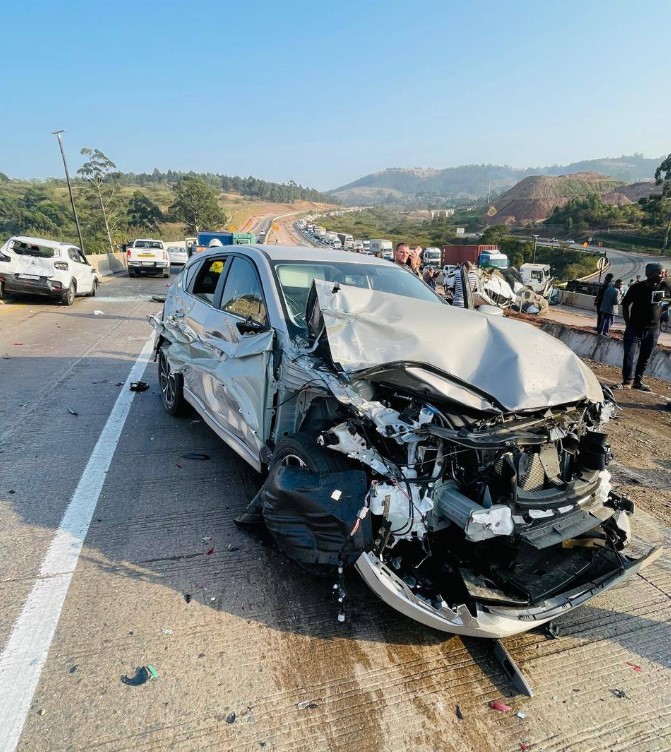 Multi-Vehicle Collision Near Hammersdale: One Critical, multiple injuries