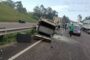 11 learners and 2 adults have been injured when a minibus taxi overturned on the N3 Southbound