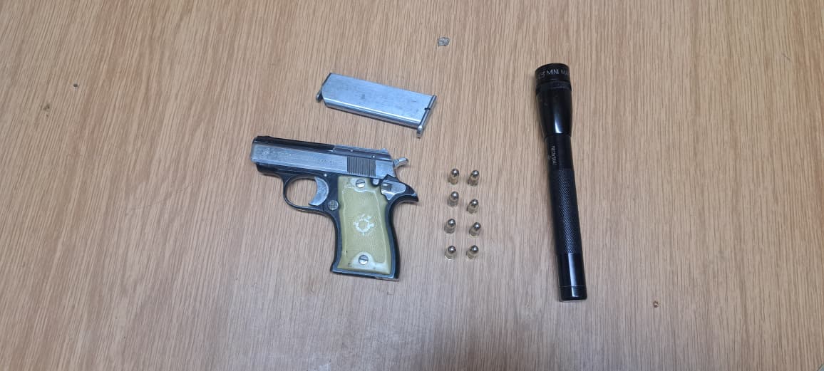SAPS members confiscate firearms, ammunition and drugs from the streets
