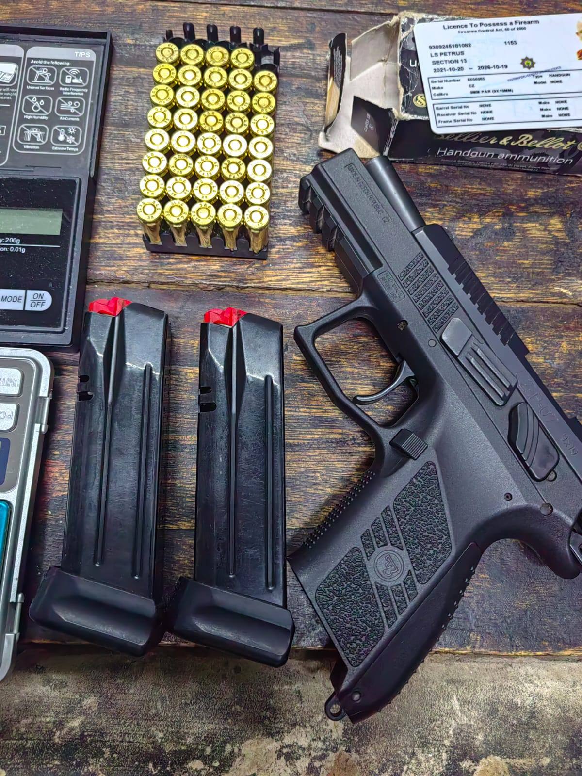 A key gang and drug figure arrested and a large quantity of narcotics and a firearm seized