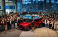 New Alfa Romeo Tonale and Jasmine Paolini win over Stellantis employees in Turin
