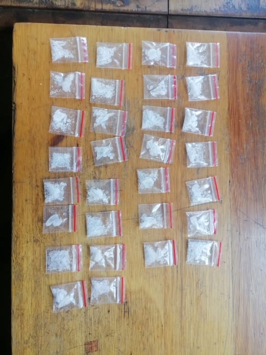 31-year-old man arrested for possession of suspected drugs