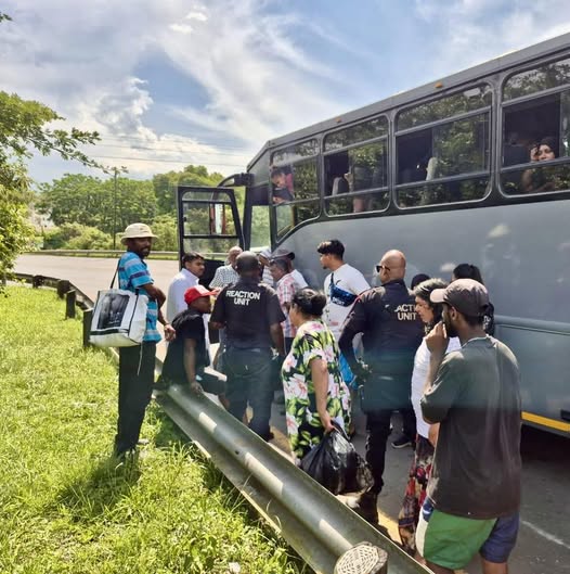 Tear Gas Detonated In Bus: Mountview - KZN