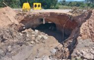 The D2975 road from Silingane to Mvangatini is temporarily closed due to the damage of the culvert bridge