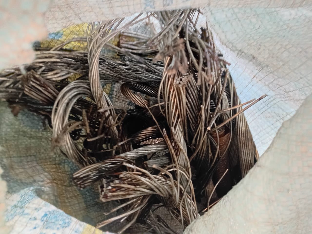 Illegal foreigner arrested in the possession of suspected stolen copper